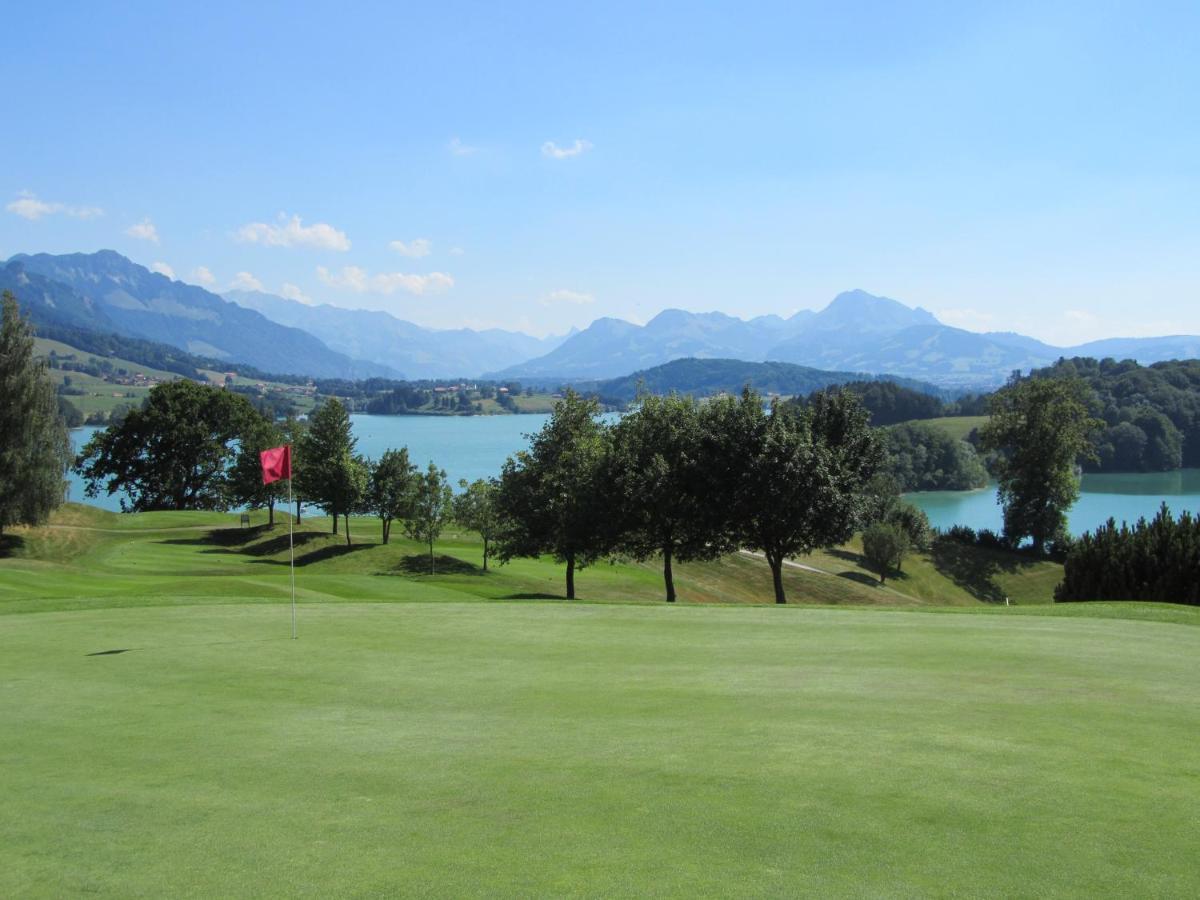 Golf De La Gruyere Hotel Pont-la-Ville Kültér fotó